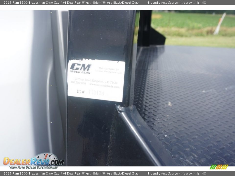 2015 Ram 3500 Tradesman Crew Cab 4x4 Dual Rear Wheel Bright White / Black/Diesel Gray Photo #35