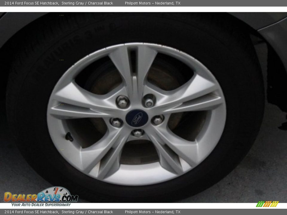 2014 Ford Focus SE Hatchback Sterling Gray / Charcoal Black Photo #6