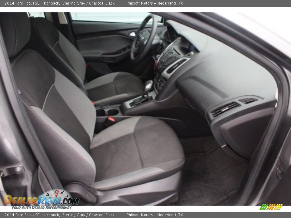 2014 Ford Focus SE Hatchback Sterling Gray / Charcoal Black Photo #34