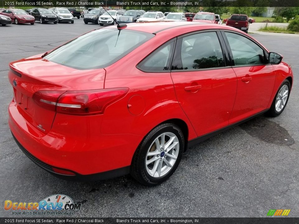 2015 Ford Focus SE Sedan Race Red / Charcoal Black Photo #7