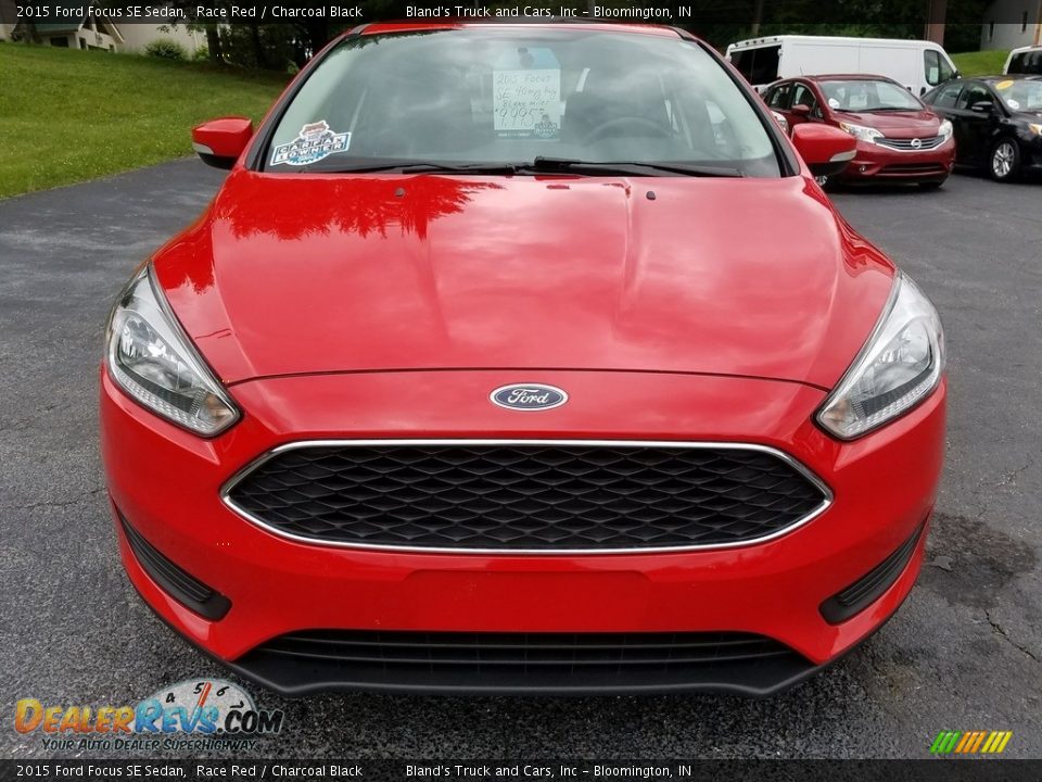 2015 Ford Focus SE Sedan Race Red / Charcoal Black Photo #10