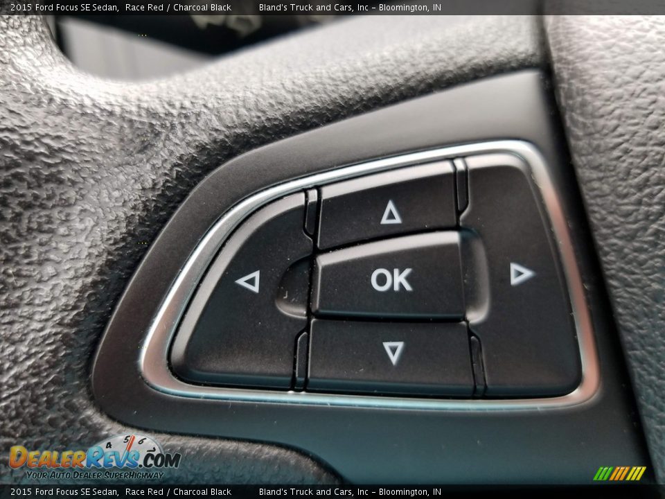 2015 Ford Focus SE Sedan Race Red / Charcoal Black Photo #20