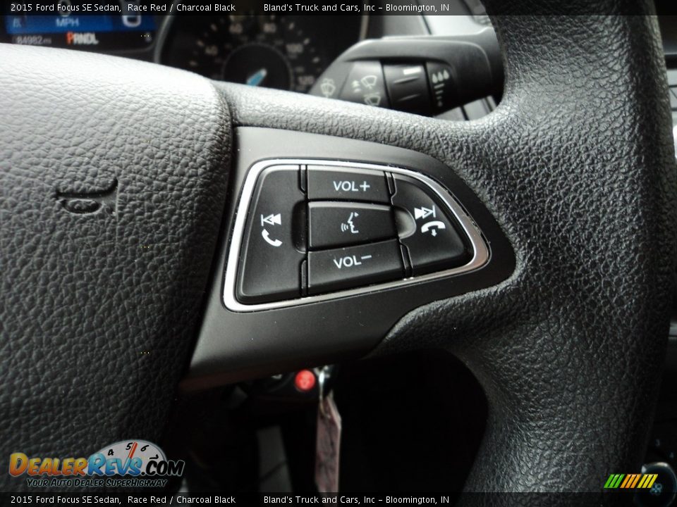 2015 Ford Focus SE Sedan Race Red / Charcoal Black Photo #16