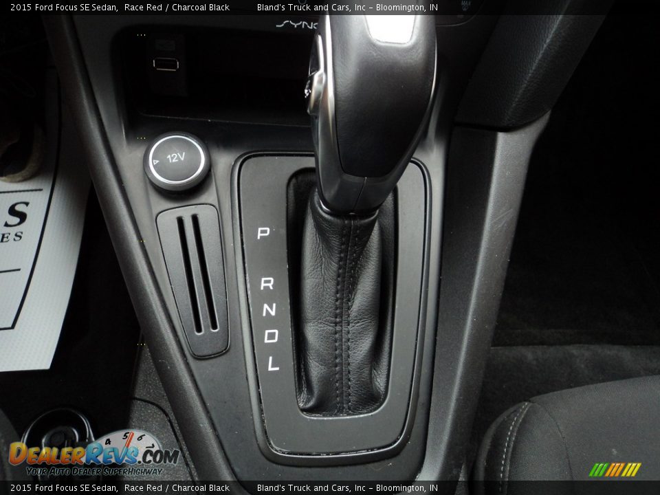 2015 Ford Focus SE Sedan Race Red / Charcoal Black Photo #17