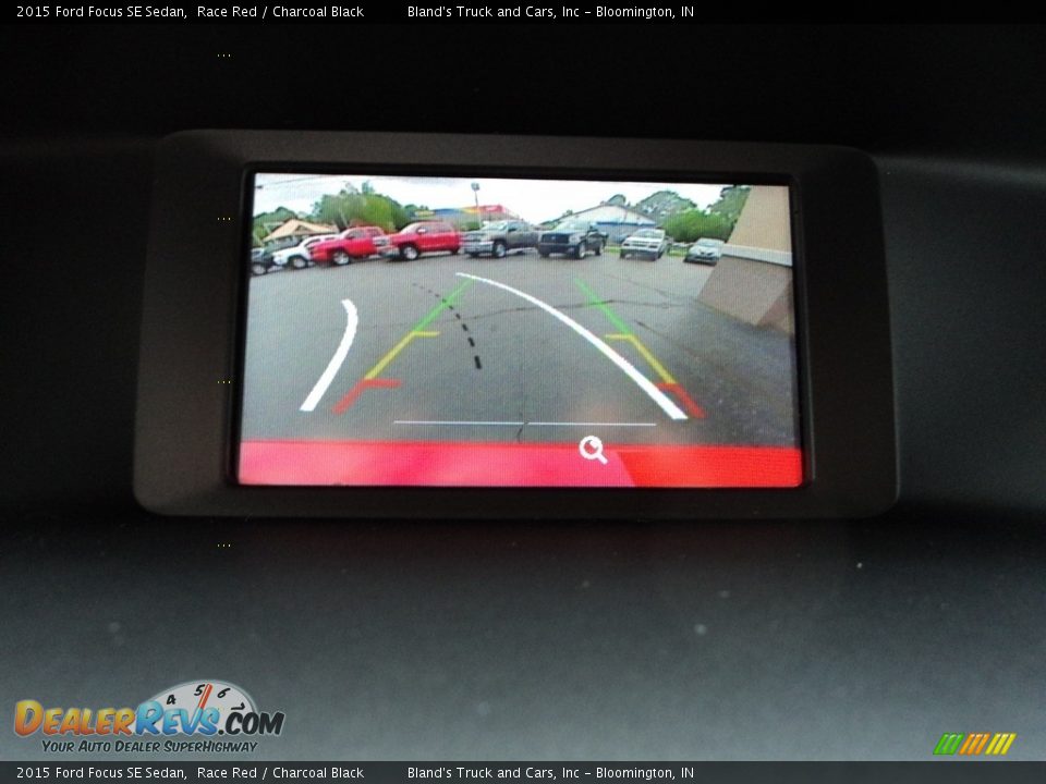 2015 Ford Focus SE Sedan Race Red / Charcoal Black Photo #20