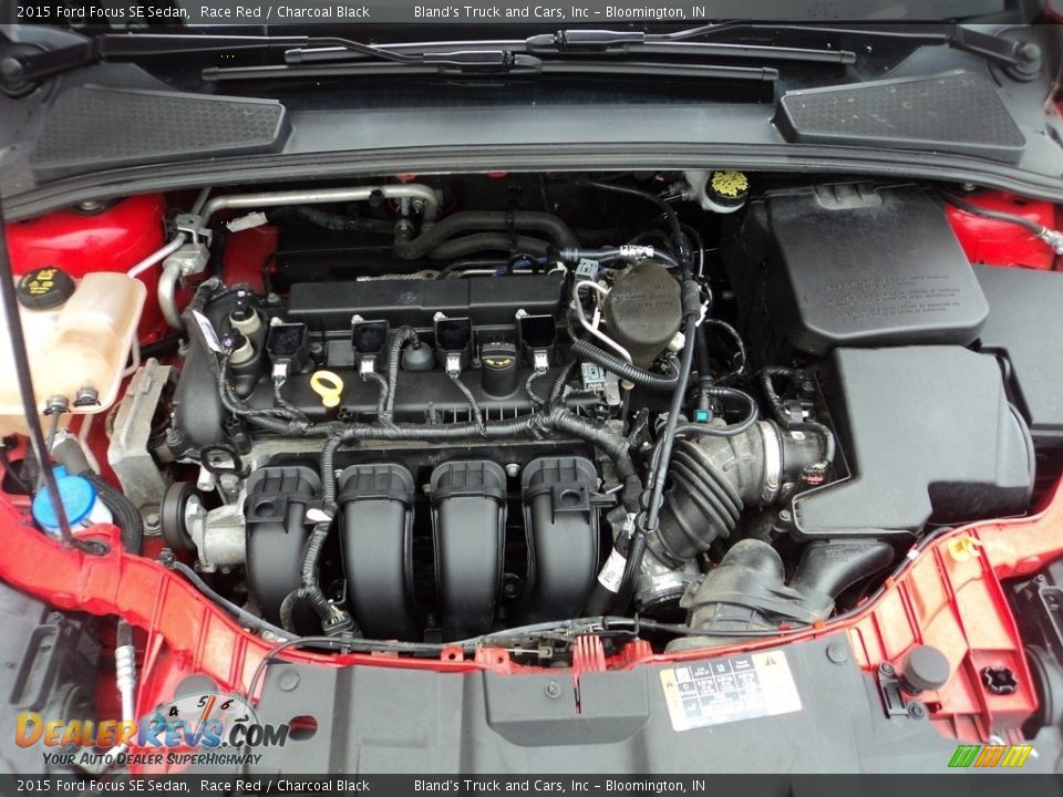 2015 Ford Focus SE Sedan Race Red / Charcoal Black Photo #23