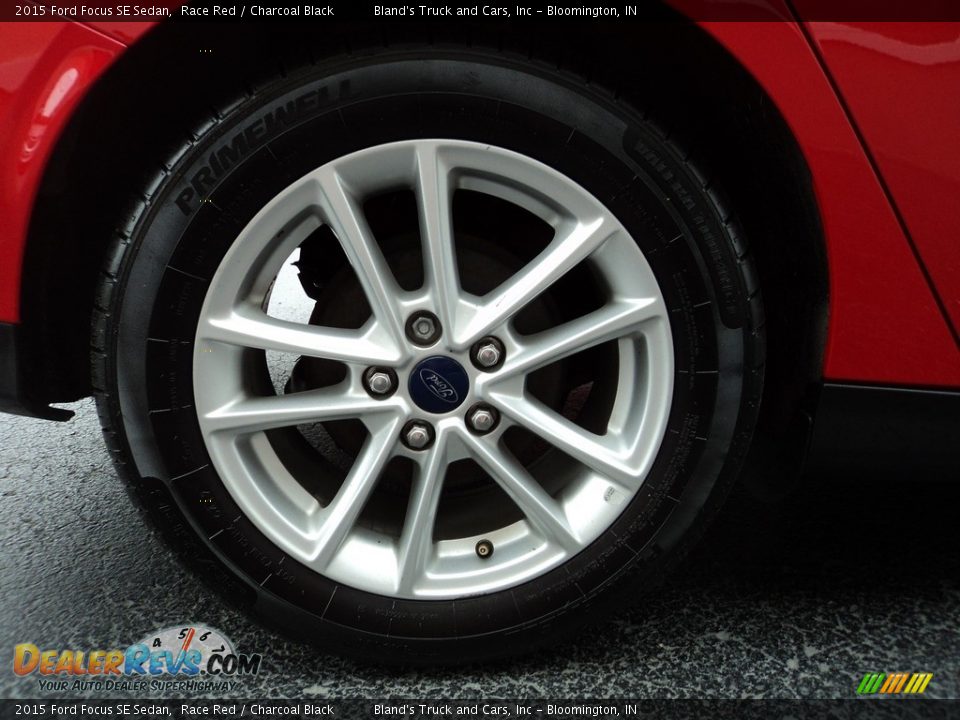2015 Ford Focus SE Sedan Race Red / Charcoal Black Photo #26