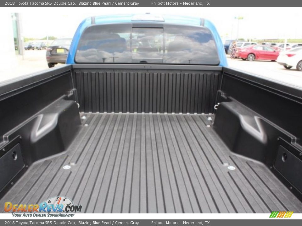 2018 Toyota Tacoma SR5 Double Cab Blazing Blue Pearl / Cement Gray Photo #25