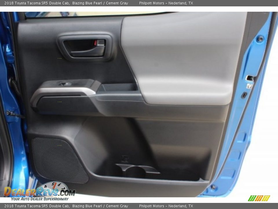 2018 Toyota Tacoma SR5 Double Cab Blazing Blue Pearl / Cement Gray Photo #26