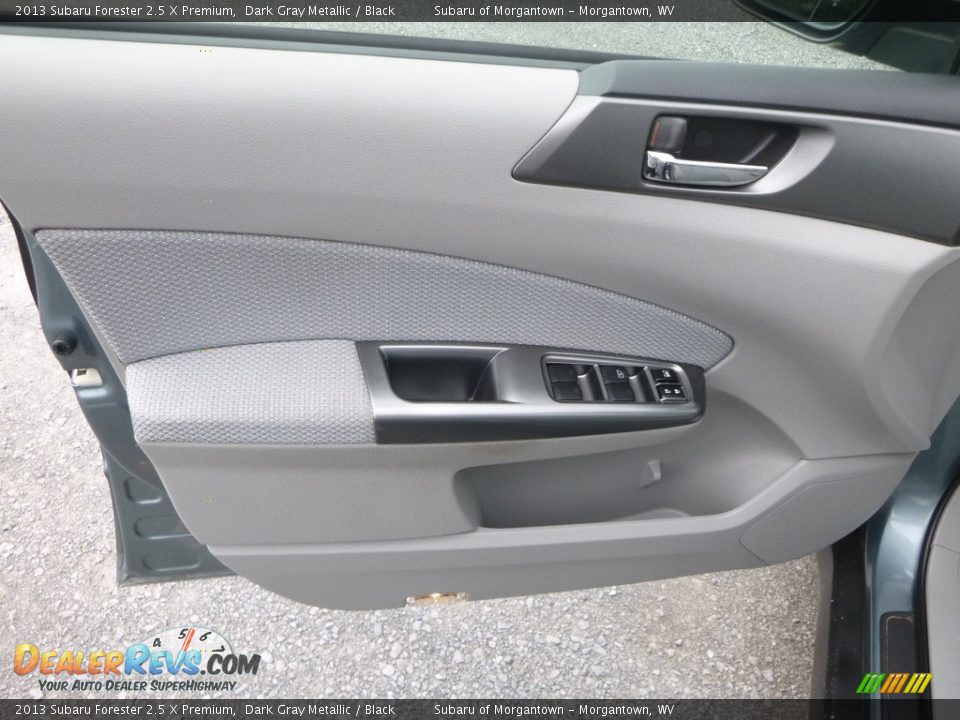 2013 Subaru Forester 2.5 X Premium Dark Gray Metallic / Black Photo #15