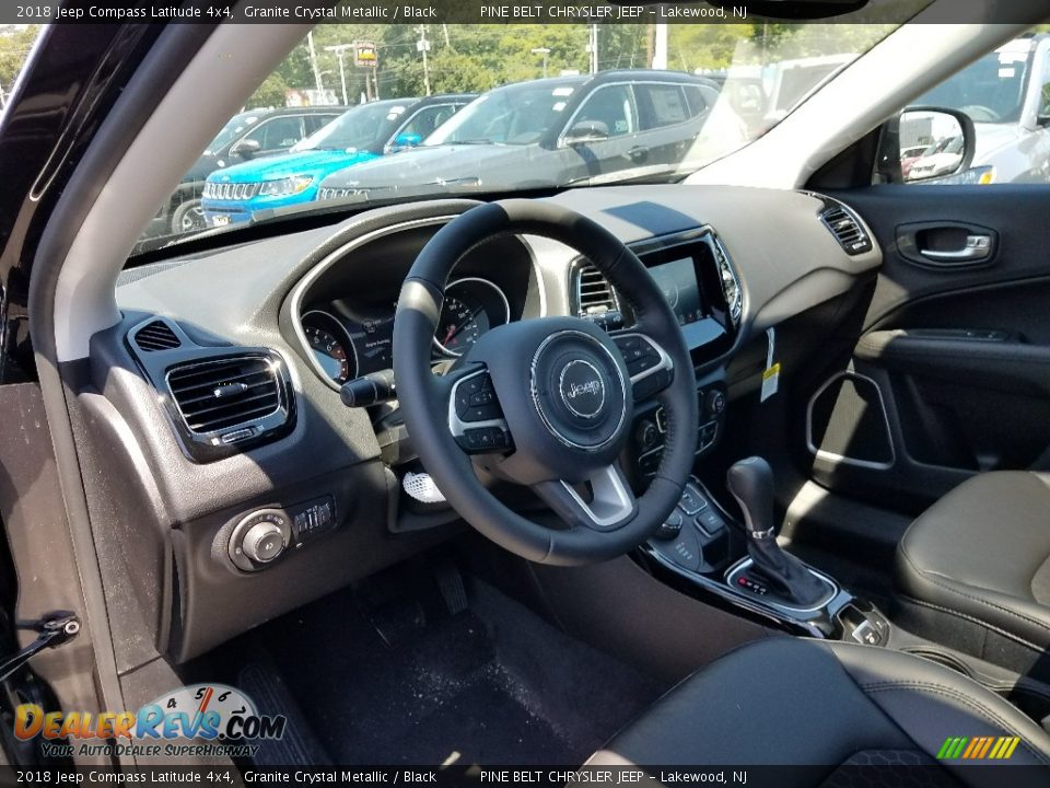 2018 Jeep Compass Latitude 4x4 Granite Crystal Metallic / Black Photo #7