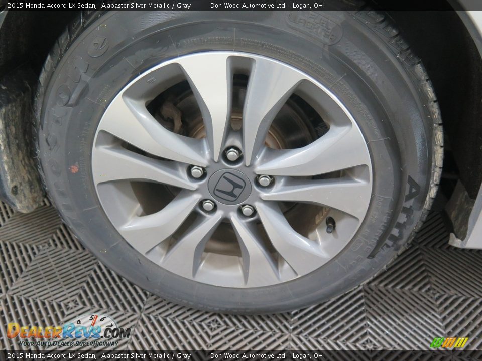 2015 Honda Accord LX Sedan Alabaster Silver Metallic / Gray Photo #24