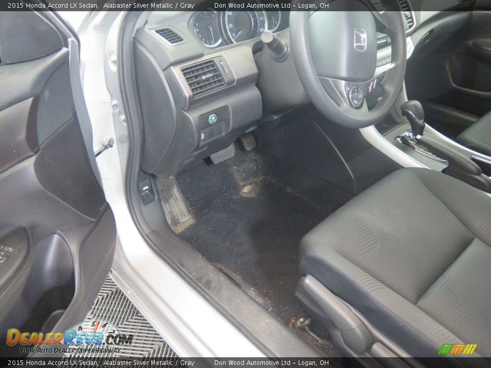 2015 Honda Accord LX Sedan Alabaster Silver Metallic / Gray Photo #30