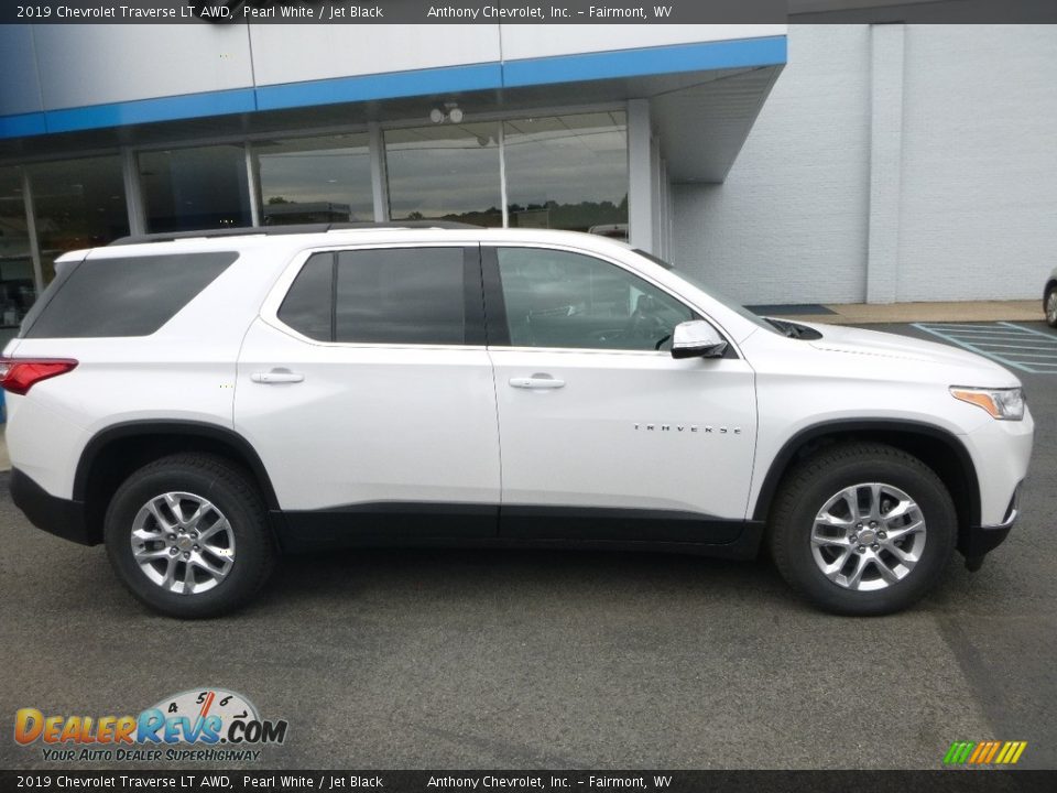 Pearl White 2019 Chevrolet Traverse LT AWD Photo #3
