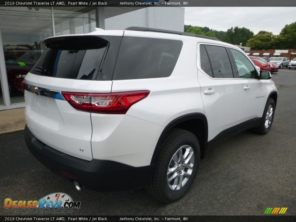 2019 Chevrolet Traverse LT AWD Pearl White / Jet Black Photo #4