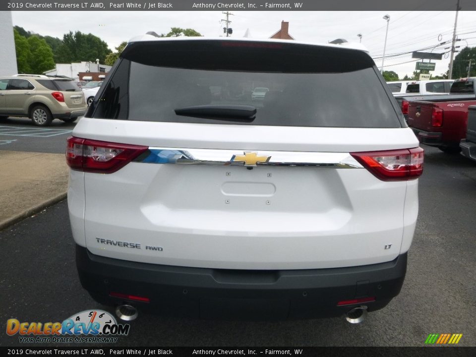 2019 Chevrolet Traverse LT AWD Pearl White / Jet Black Photo #5