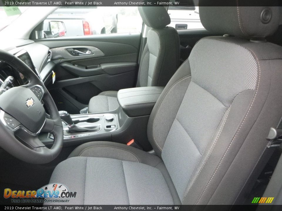 2019 Chevrolet Traverse LT AWD Pearl White / Jet Black Photo #16