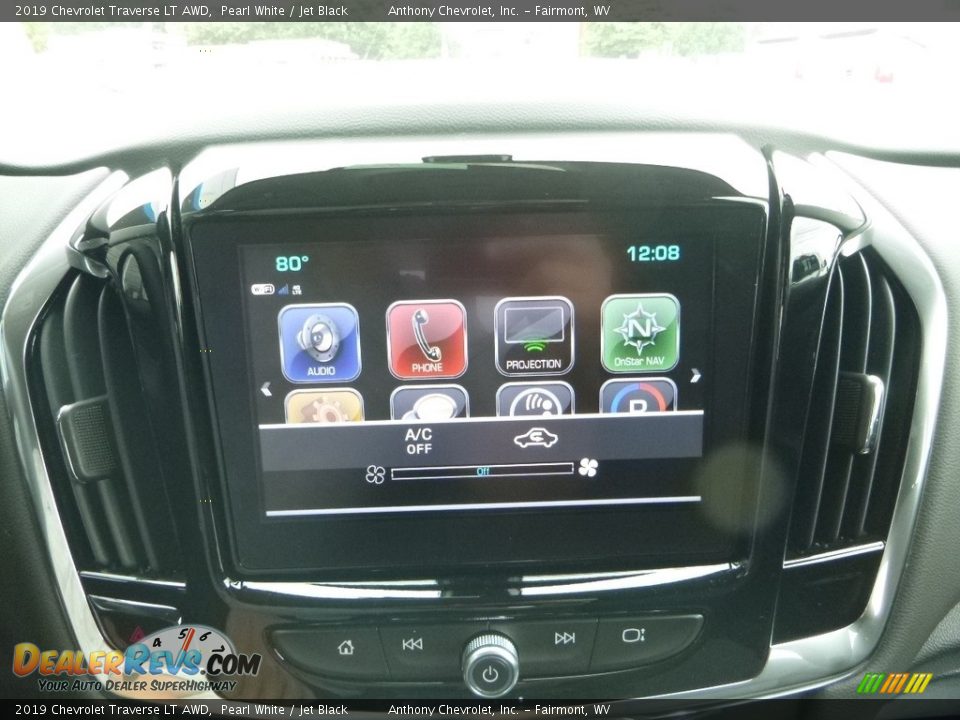 2019 Chevrolet Traverse LT AWD Pearl White / Jet Black Photo #18