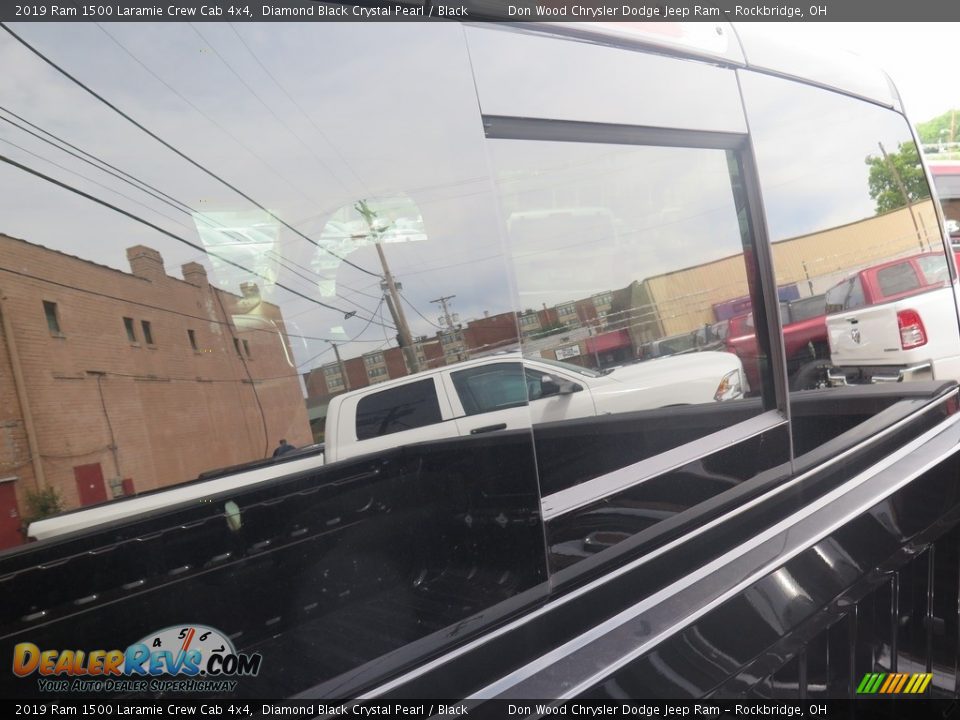 2019 Ram 1500 Laramie Crew Cab 4x4 Diamond Black Crystal Pearl / Black Photo #31