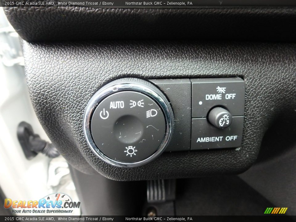 2015 GMC Acadia SLE AWD White Diamond Tricoat / Ebony Photo #22