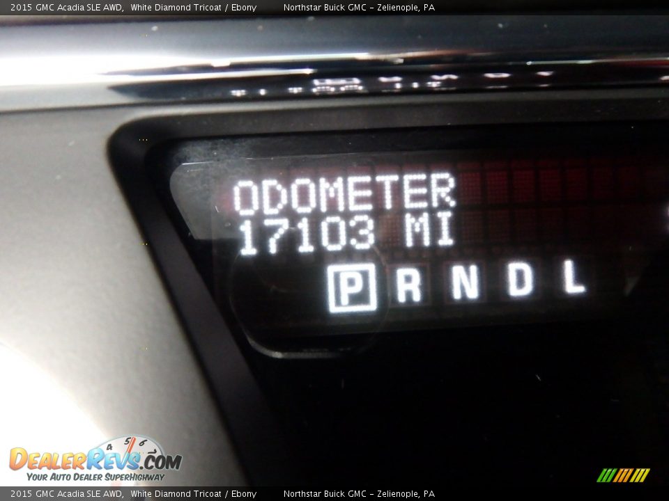 2015 GMC Acadia SLE AWD White Diamond Tricoat / Ebony Photo #26