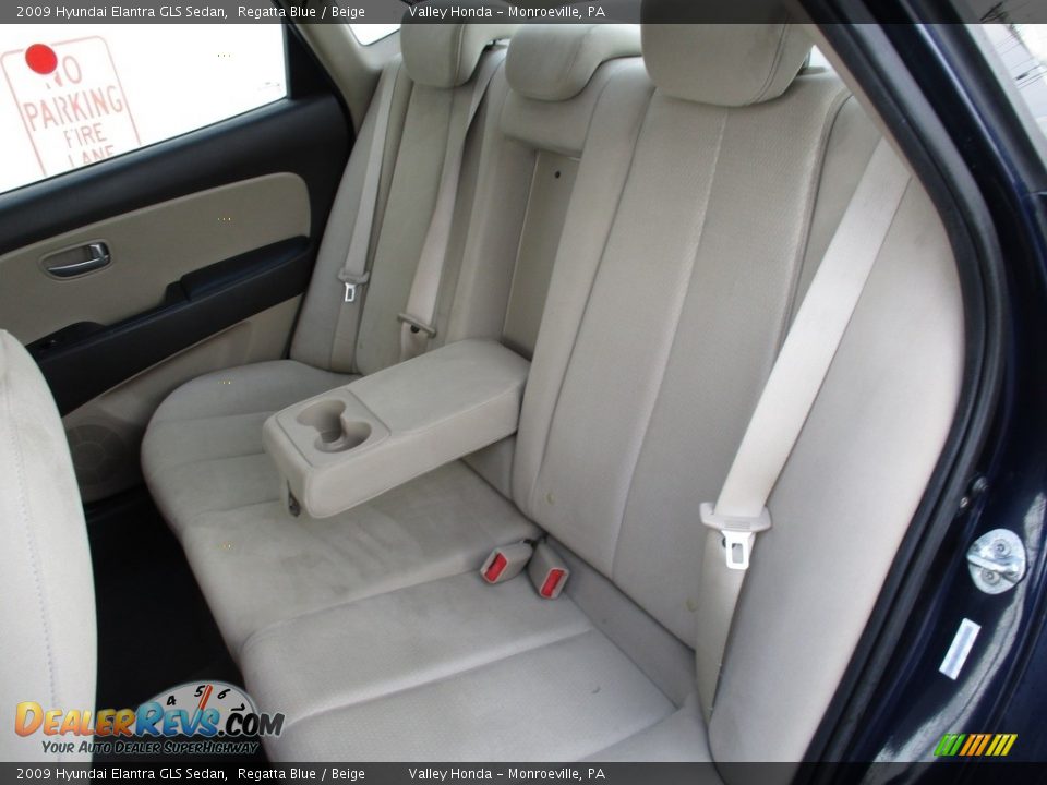 2009 Hyundai Elantra GLS Sedan Regatta Blue / Beige Photo #12