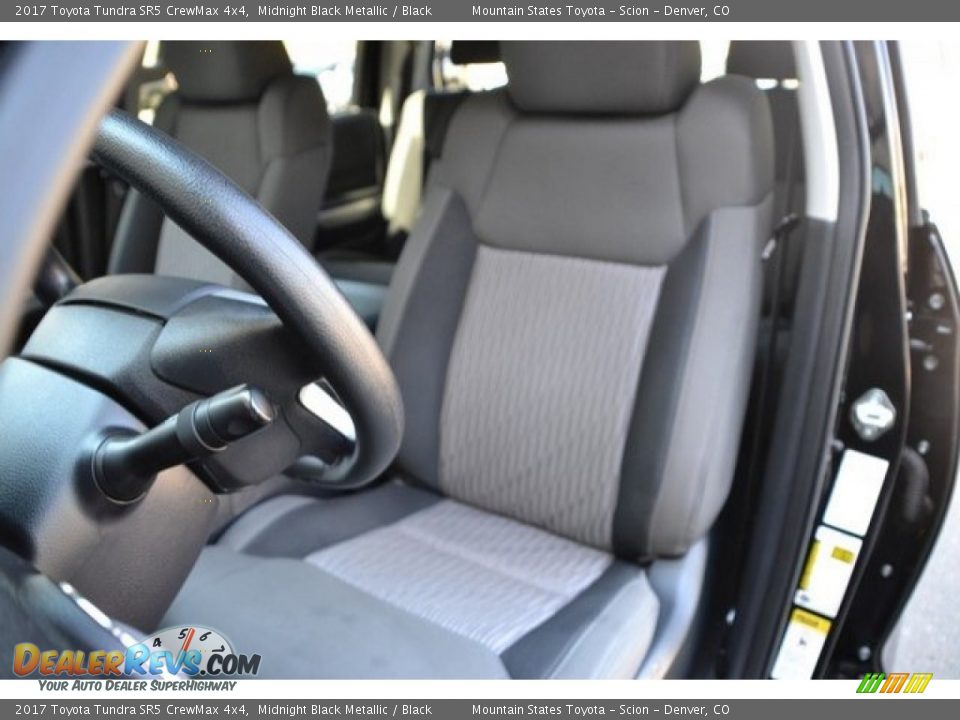 2017 Toyota Tundra SR5 CrewMax 4x4 Midnight Black Metallic / Black Photo #12