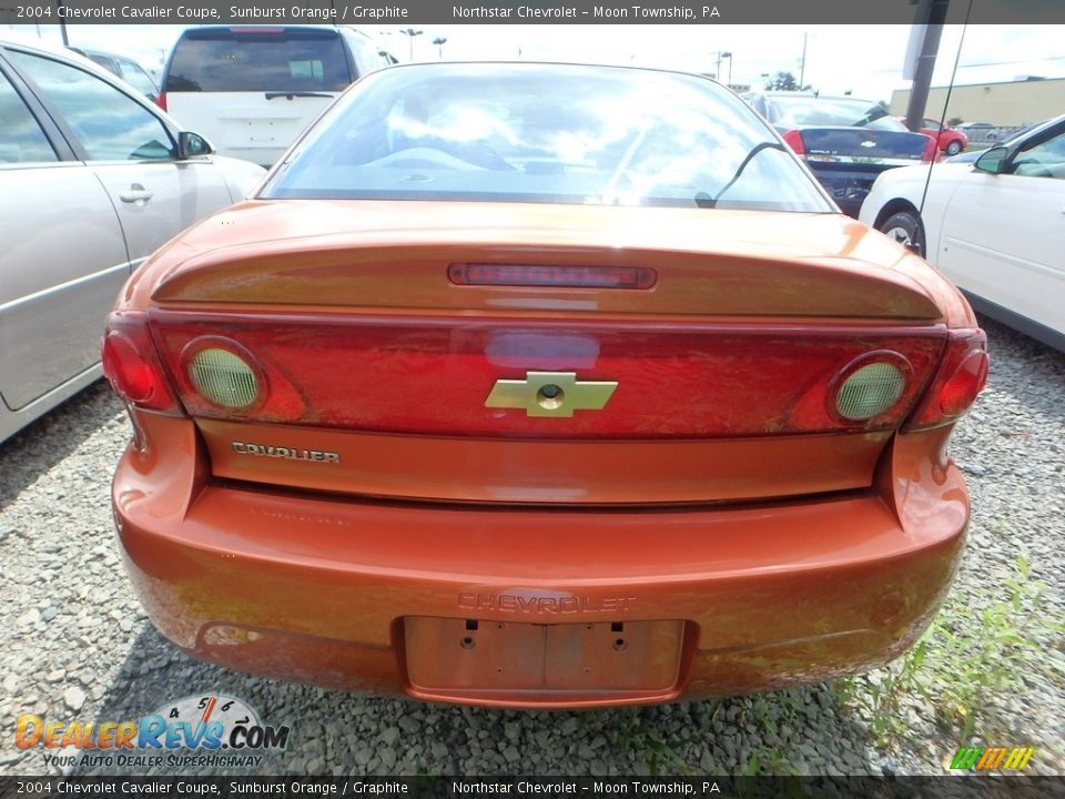 2004 Chevrolet Cavalier Coupe Sunburst Orange / Graphite Photo #3