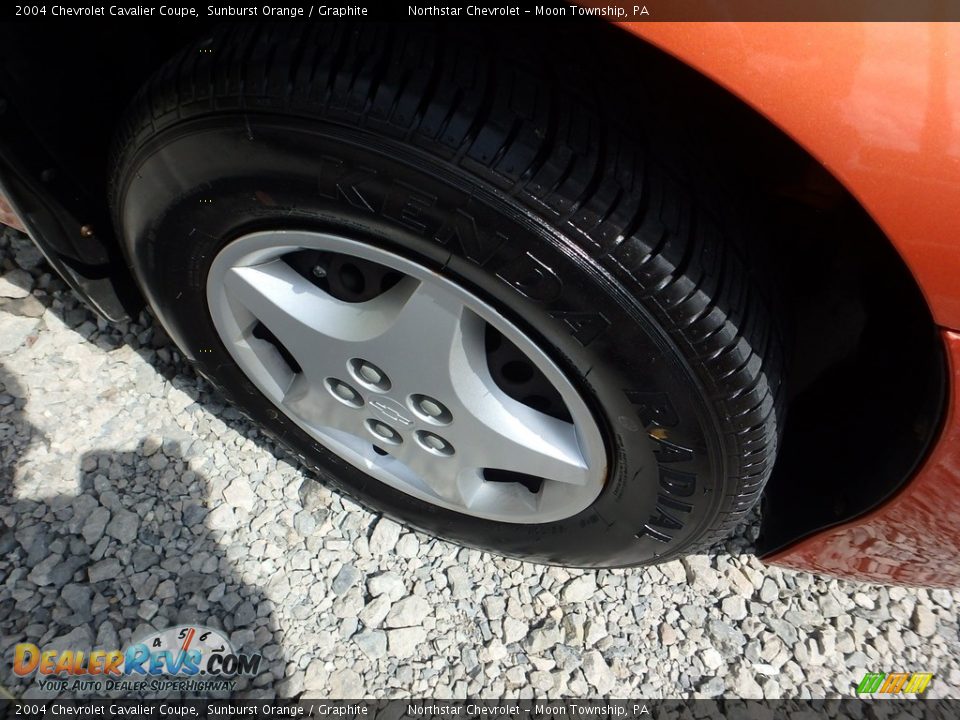 2004 Chevrolet Cavalier Coupe Sunburst Orange / Graphite Photo #7