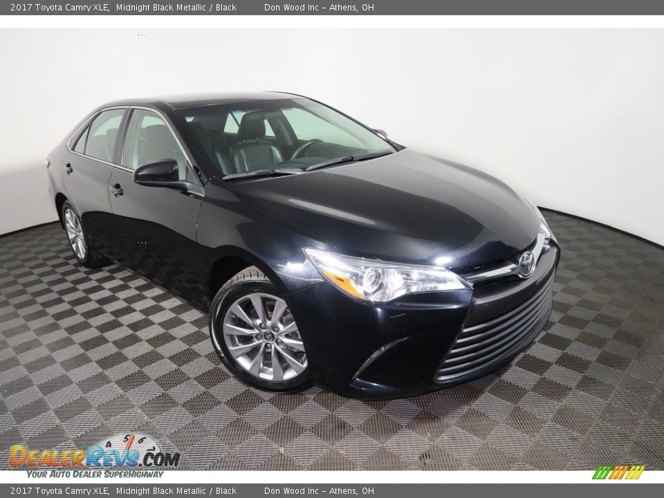 2017 Toyota Camry XLE Midnight Black Metallic / Black Photo #5