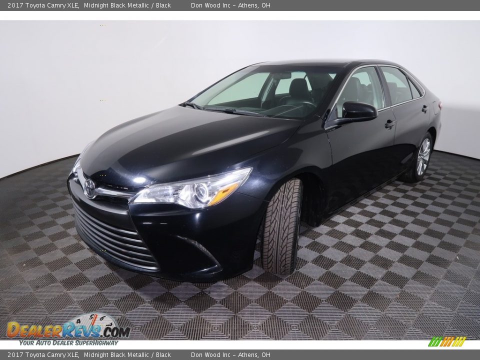 2017 Toyota Camry XLE Midnight Black Metallic / Black Photo #9