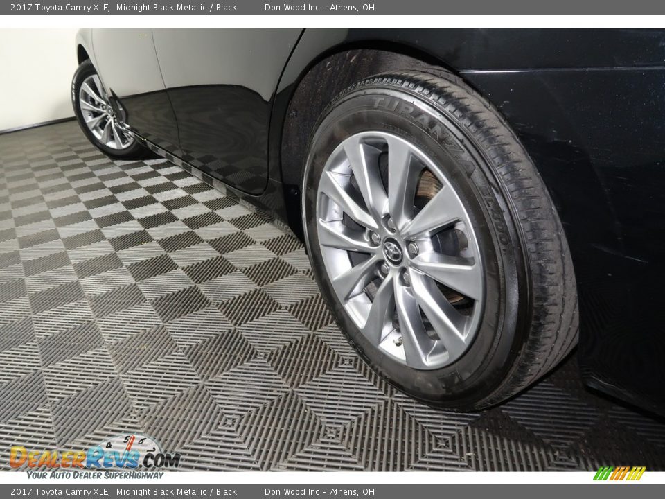2017 Toyota Camry XLE Midnight Black Metallic / Black Photo #21