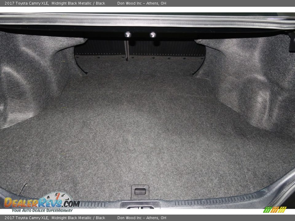 2017 Toyota Camry XLE Midnight Black Metallic / Black Photo #24