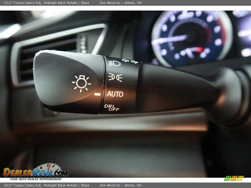 2017 Toyota Camry XLE Midnight Black Metallic / Black Photo #32