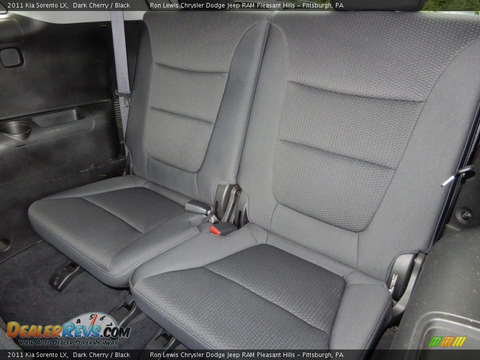 2011 Kia Sorento LX Dark Cherry / Black Photo #18