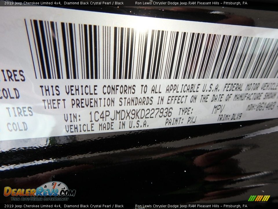 2019 Jeep Cherokee Limited 4x4 Diamond Black Crystal Pearl / Black Photo #14