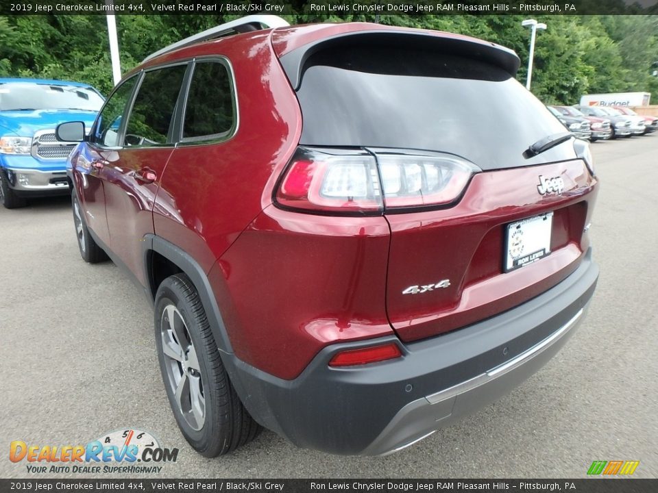 2019 Jeep Cherokee Limited 4x4 Velvet Red Pearl / Black/Ski Grey Photo #3