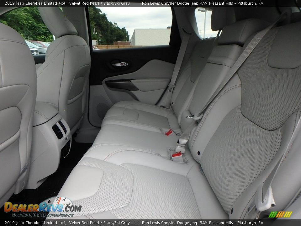2019 Jeep Cherokee Limited 4x4 Velvet Red Pearl / Black/Ski Grey Photo #11
