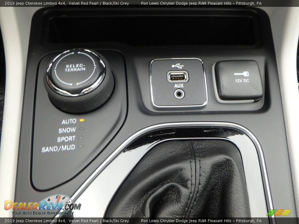 2019 Jeep Cherokee Limited 4x4 Velvet Red Pearl / Black/Ski Grey Photo #19