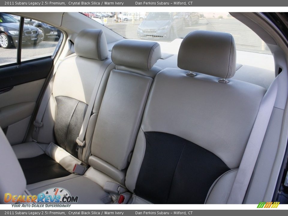 2011 Subaru Legacy 2.5i Premium Crystal Black Silica / Warm Ivory Photo #15