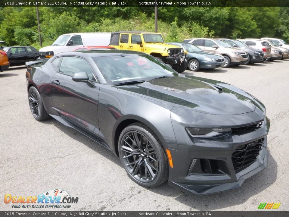 Front 3/4 View of 2018 Chevrolet Camaro ZL1 Coupe Photo #7
