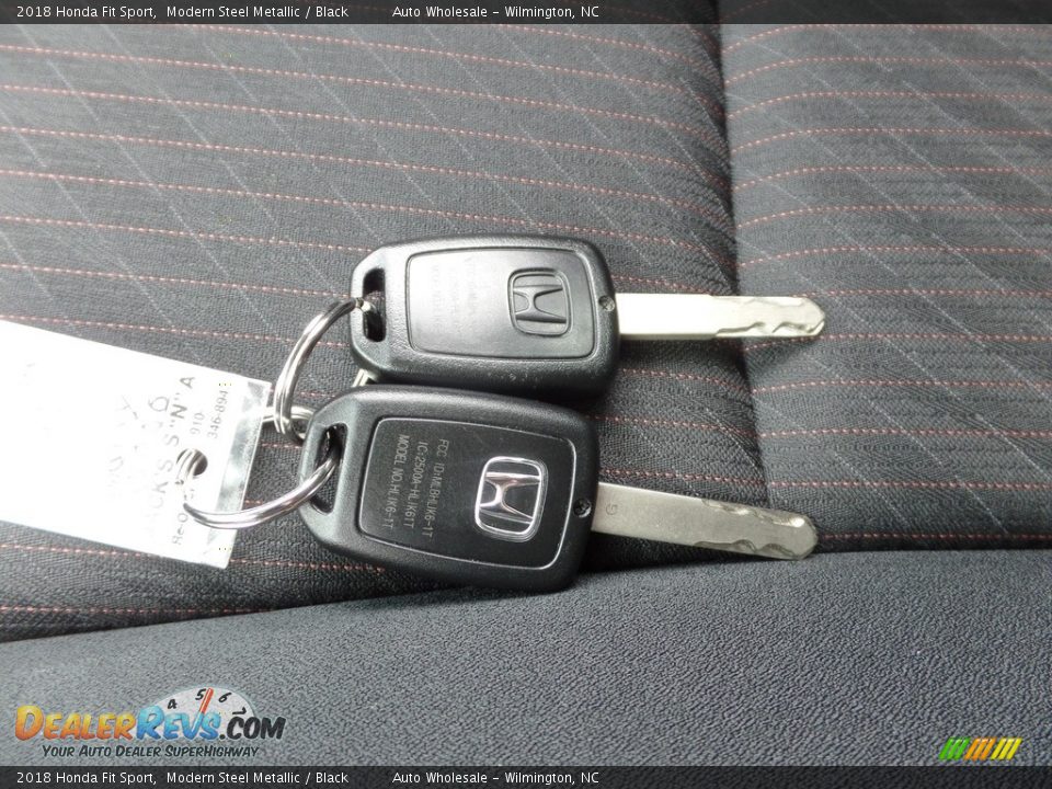Keys of 2018 Honda Fit Sport Photo #20
