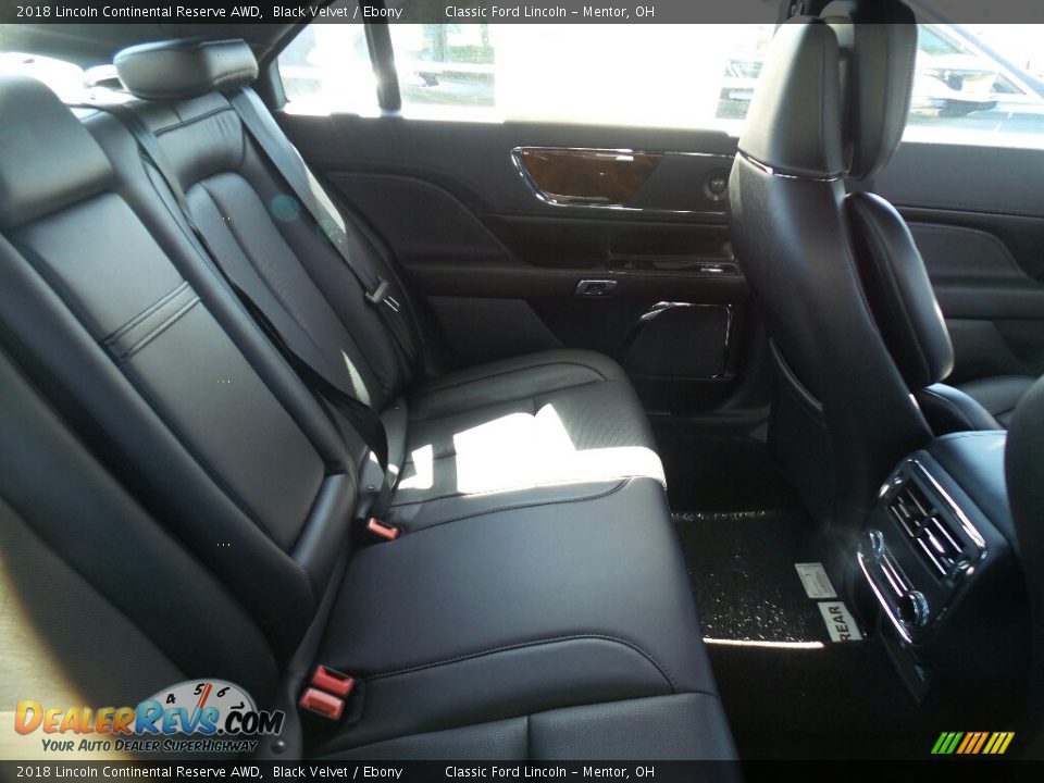 2018 Lincoln Continental Reserve AWD Black Velvet / Ebony Photo #5
