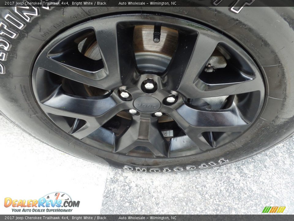 2017 Jeep Cherokee Trailhawk 4x4 Bright White / Black Photo #7