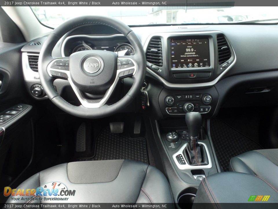 2017 Jeep Cherokee Trailhawk 4x4 Bright White / Black Photo #15