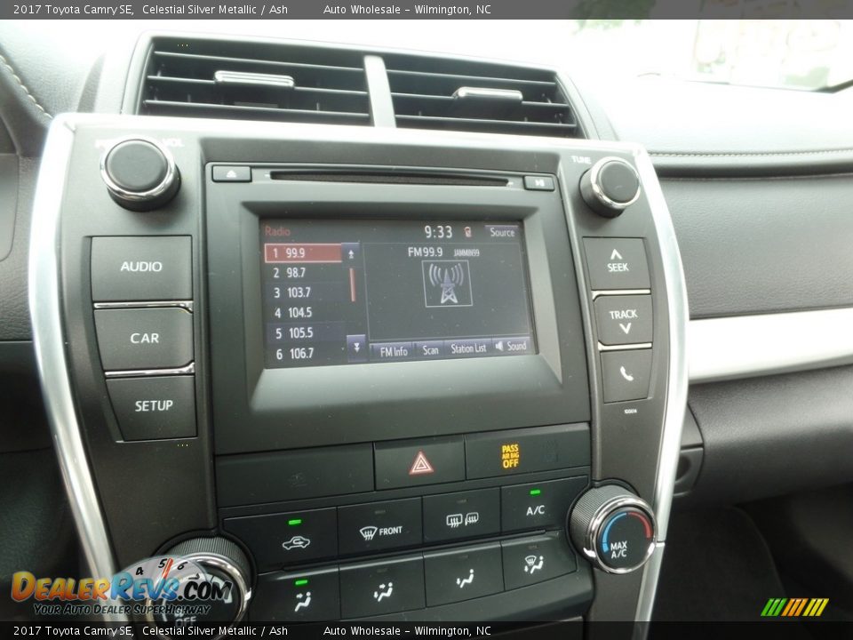 2017 Toyota Camry SE Celestial Silver Metallic / Ash Photo #17