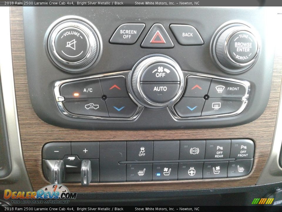 2018 Ram 2500 Laramie Crew Cab 4x4 Bright Silver Metallic / Black Photo #29