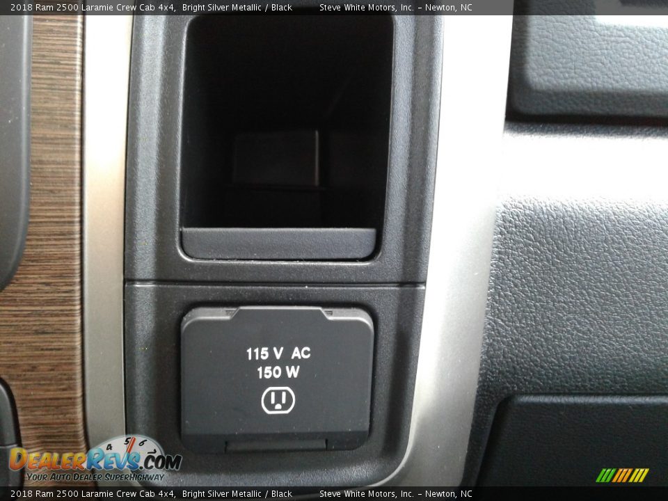 2018 Ram 2500 Laramie Crew Cab 4x4 Bright Silver Metallic / Black Photo #30