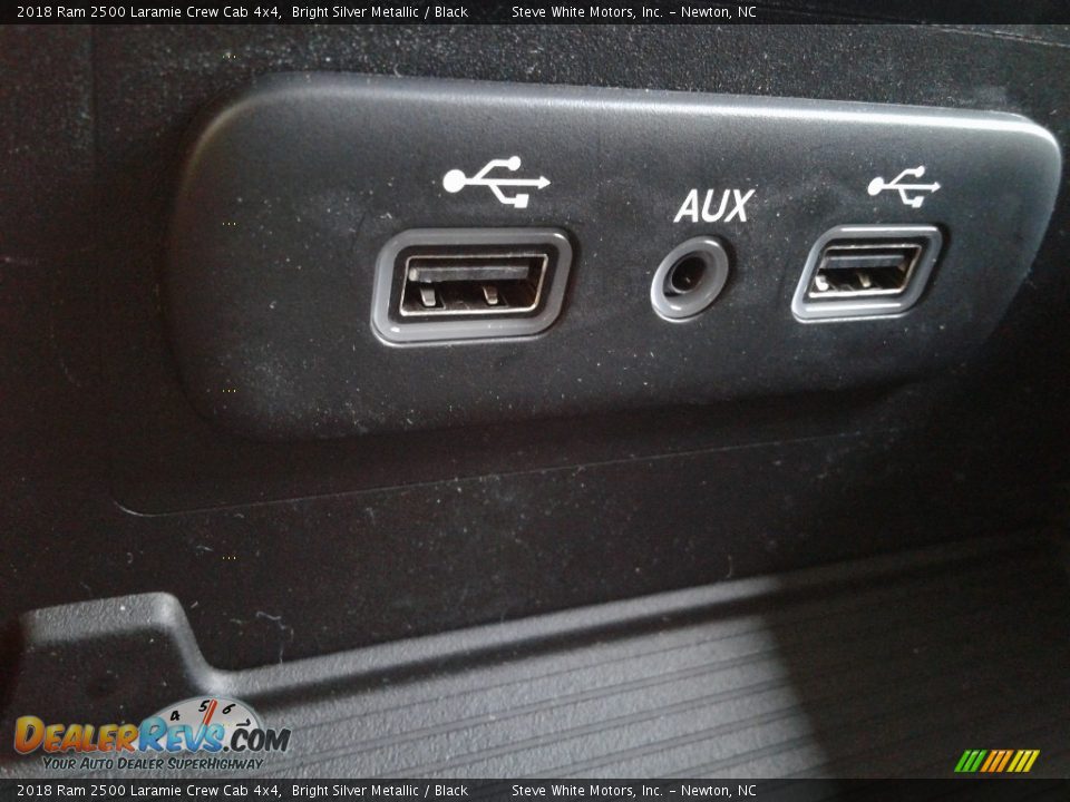 2018 Ram 2500 Laramie Crew Cab 4x4 Bright Silver Metallic / Black Photo #32