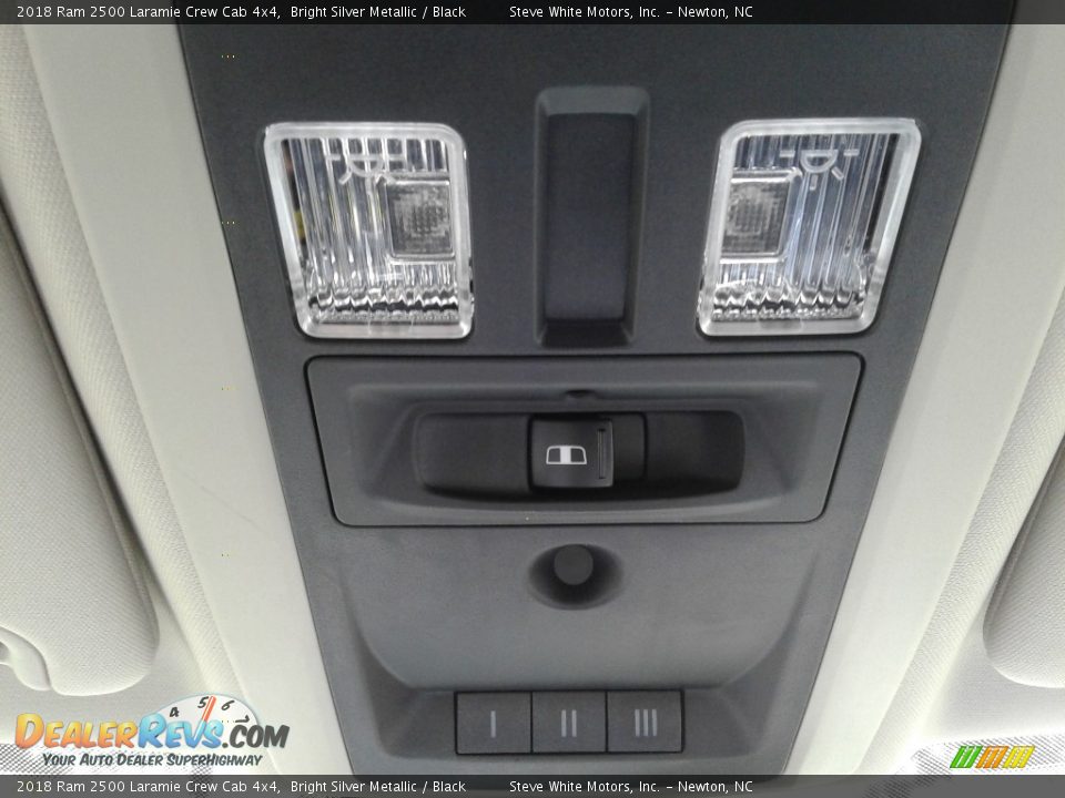 2018 Ram 2500 Laramie Crew Cab 4x4 Bright Silver Metallic / Black Photo #33